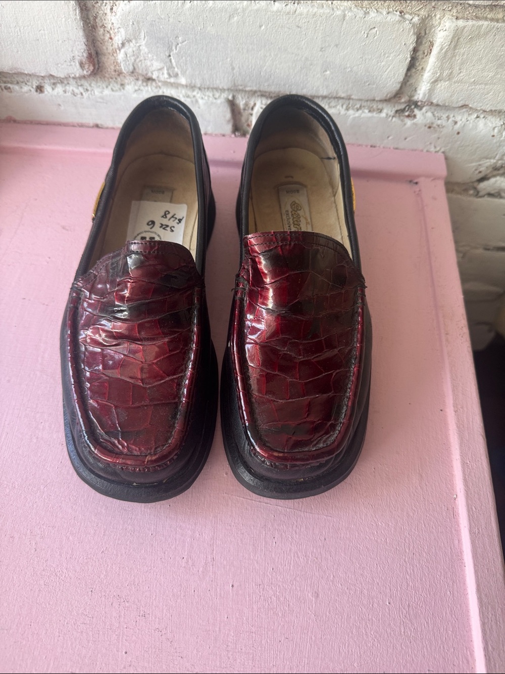 Women’s Burgundy Croc-Embossed Slip-On Loafers made in Italy